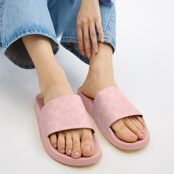 Udele Sport Slide In Signature Canvas - Picture 1 of 3